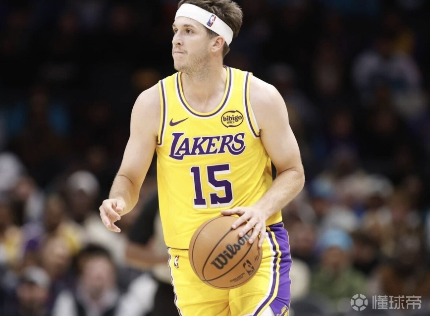 里夫斯：詹姆斯打得非常无私，他用行动为更衣室树立了榜样